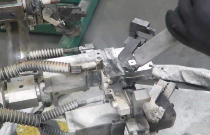 čiščenje s suhim ledom